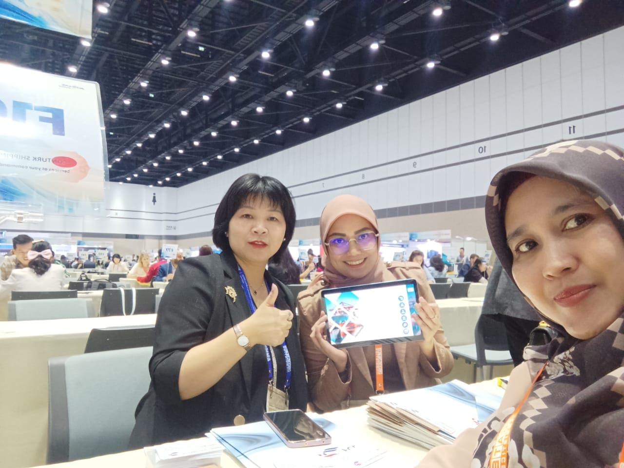 Gallery forwarder Conference at Thailand4